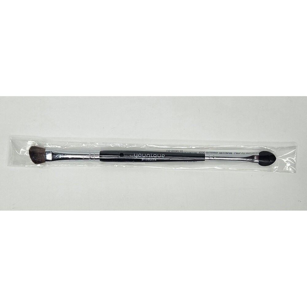 Younique Angled Shadow Sponge Brush New Sealed